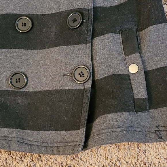 Stretchy striped peacoat with snap pickets - Picture 4 of 8